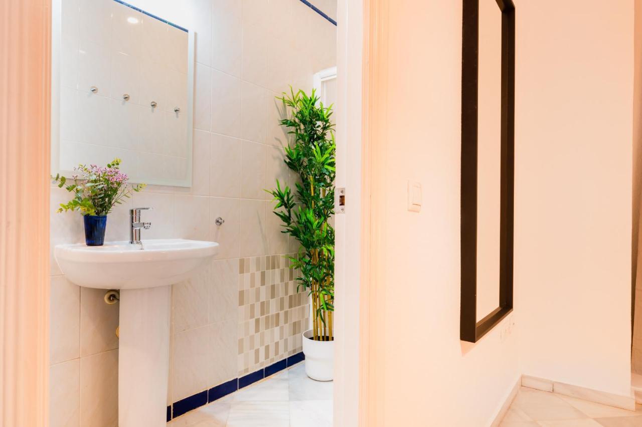 Anfitrion Sevilla 5 Экстерьер фото